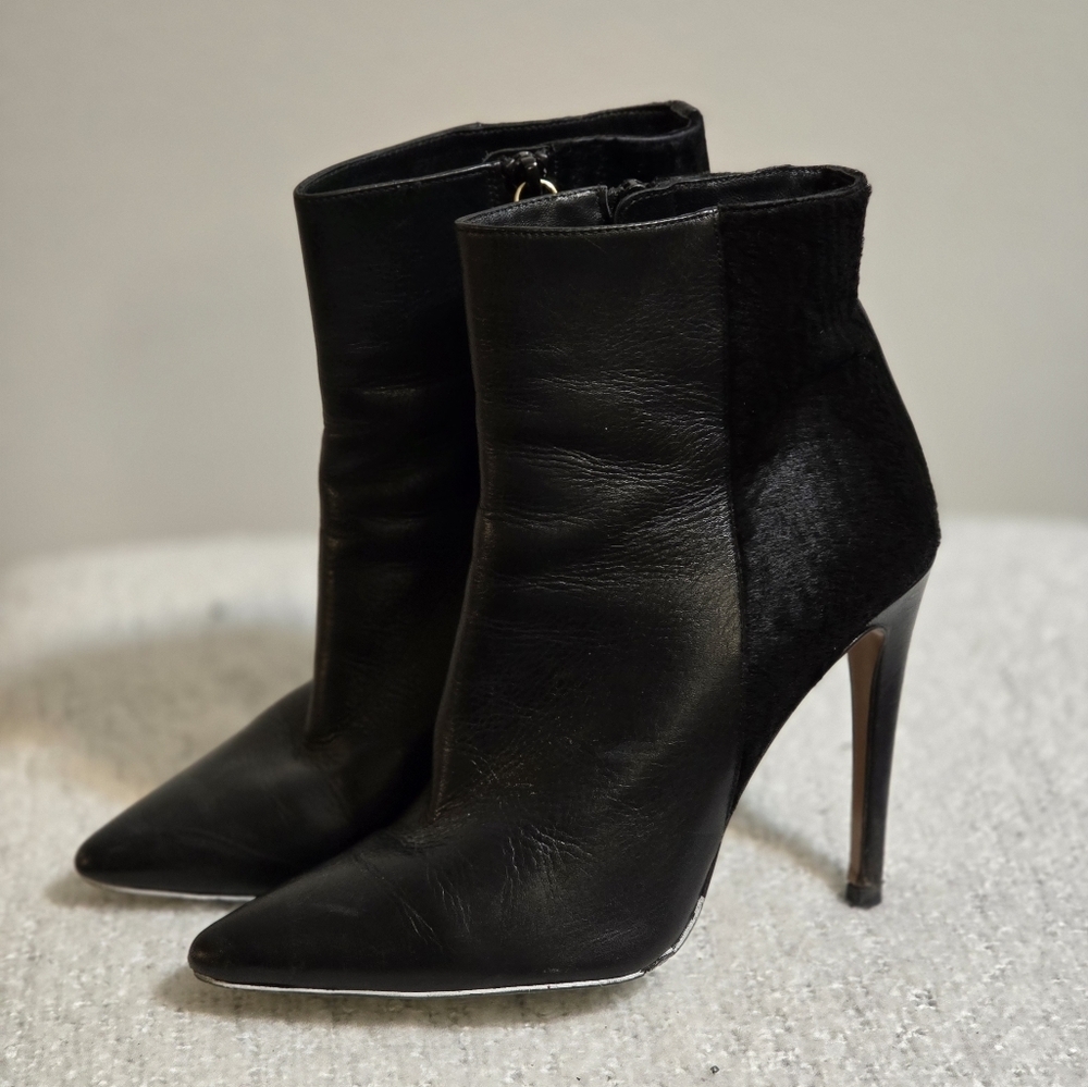 Chic Black Leather Heeled Boots